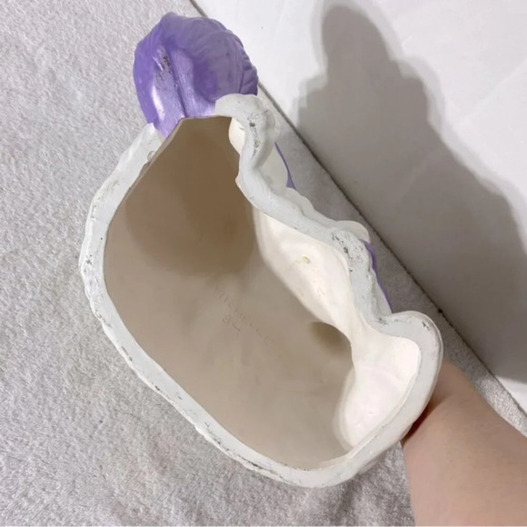 Vintage 1984 White Ceramic Cat Statue Playing W Purple Ball Of Yarn Kitty  Meow - Picture 6 of 16